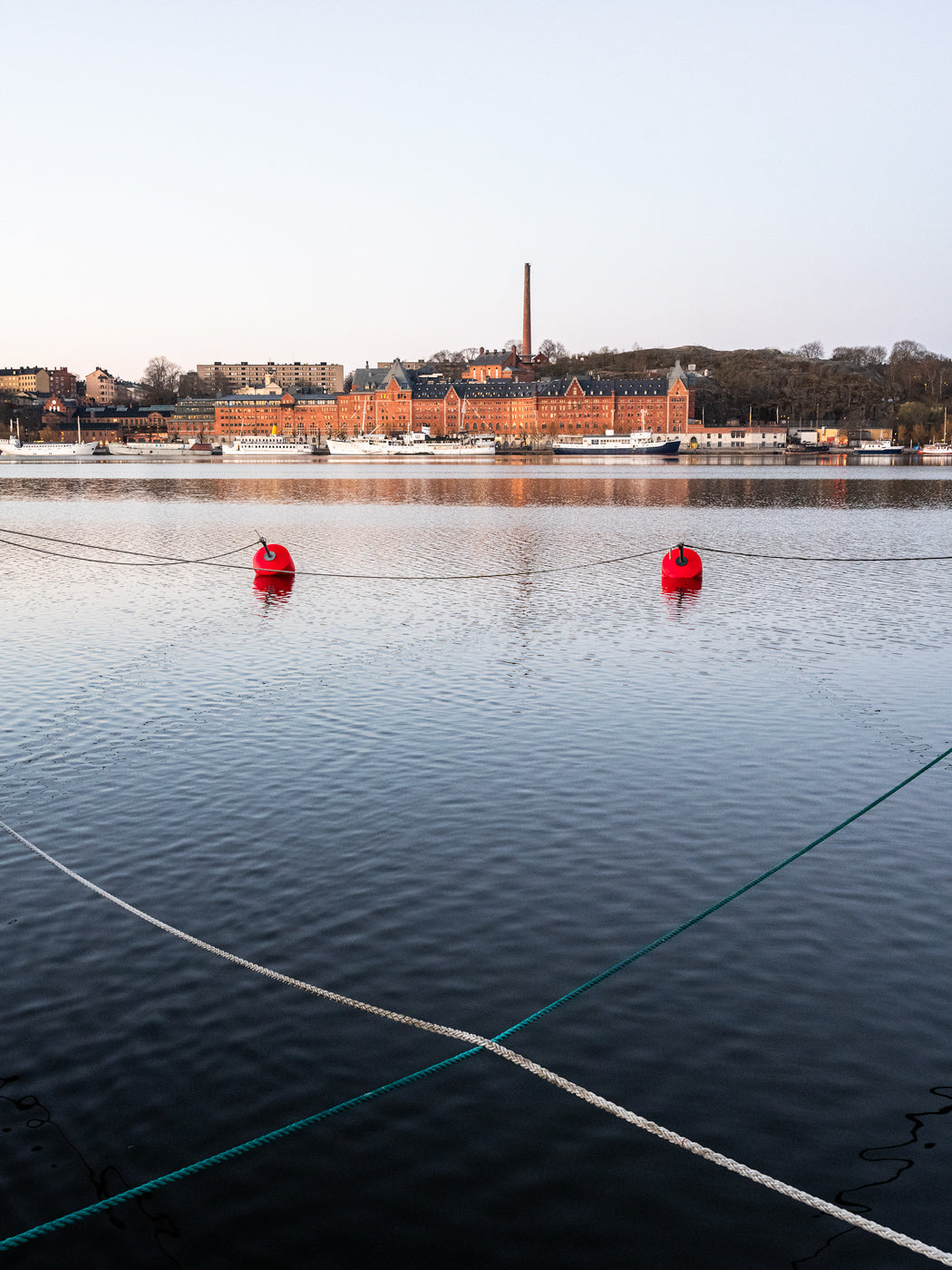 Två bojar i Riddarfjärden